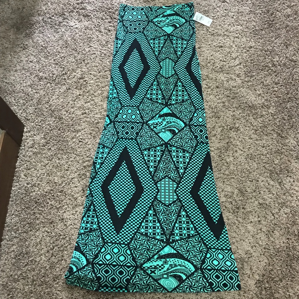 NWT Buckle Maxi Skirt